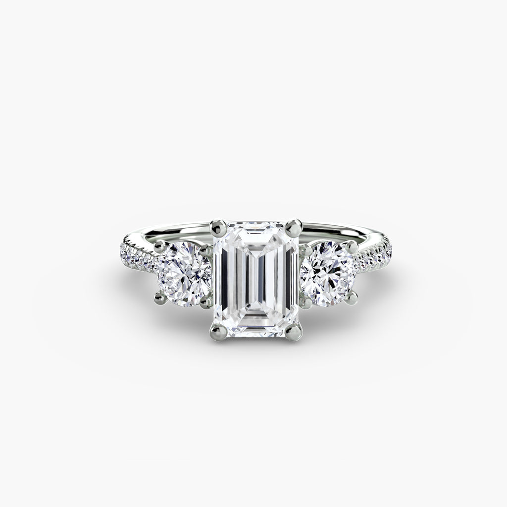 Der Drei Stein Ring mit Pavé Band