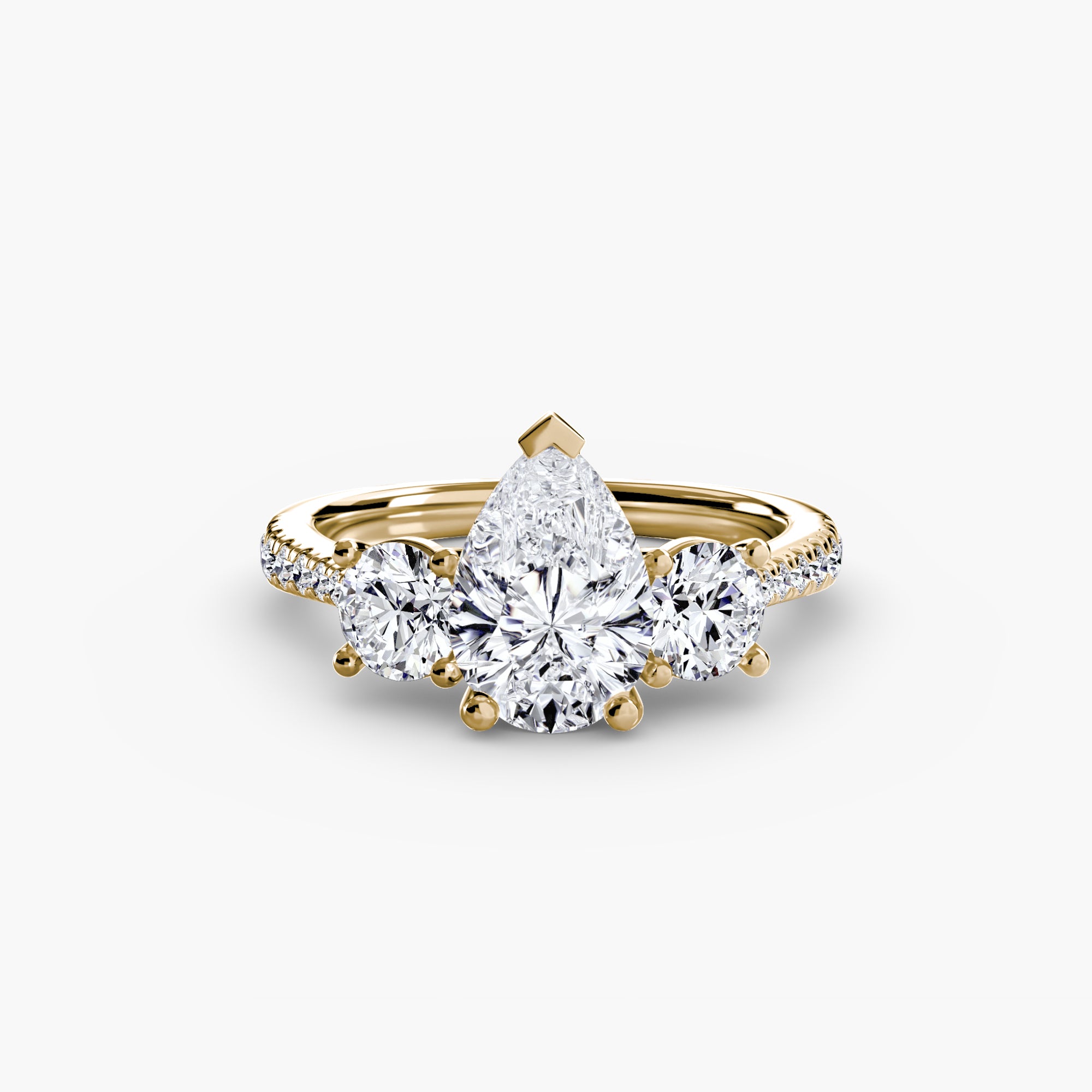 Der Drei Stein Ring mit Pavé Band