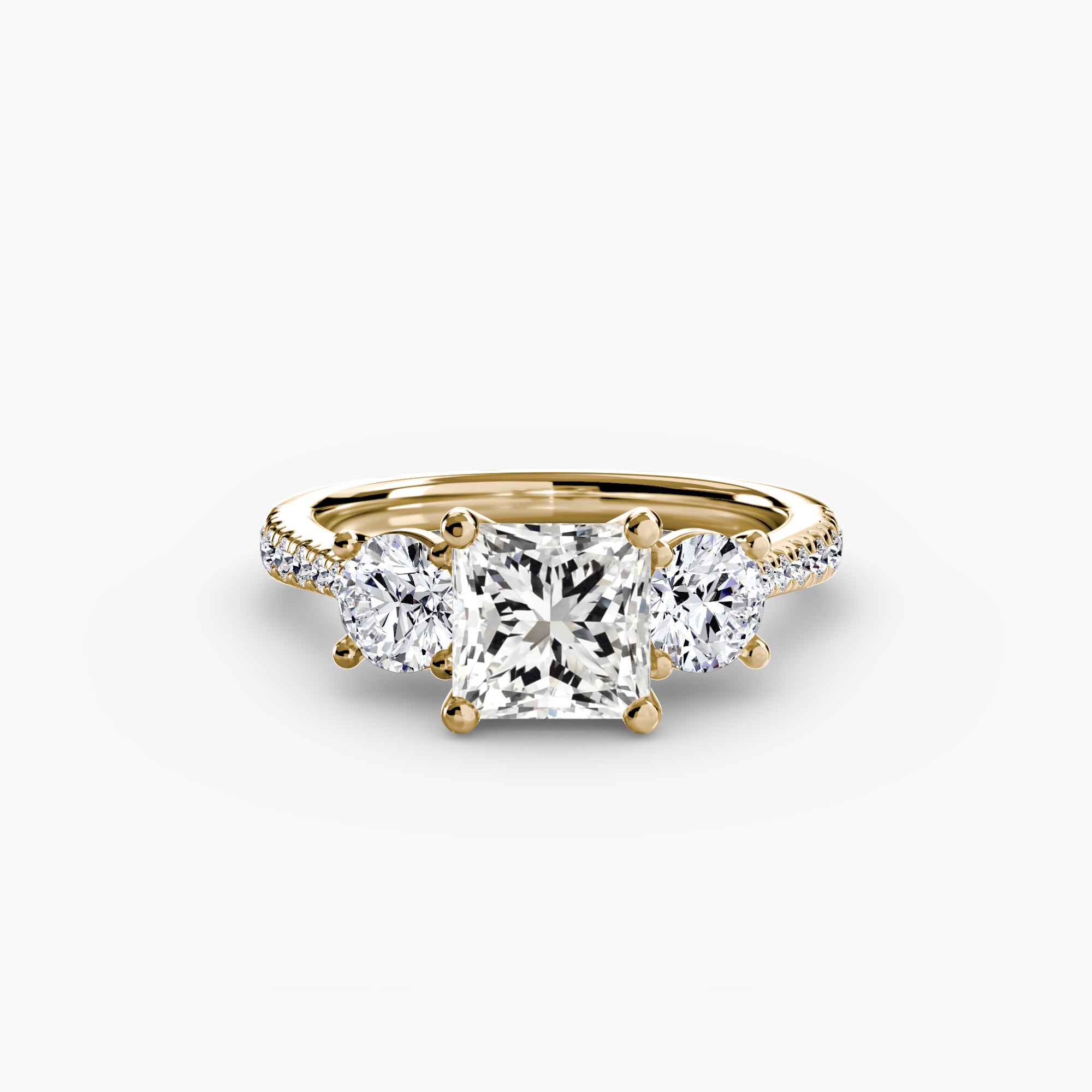 Der Drei Stein Ring mit Pavé Band
