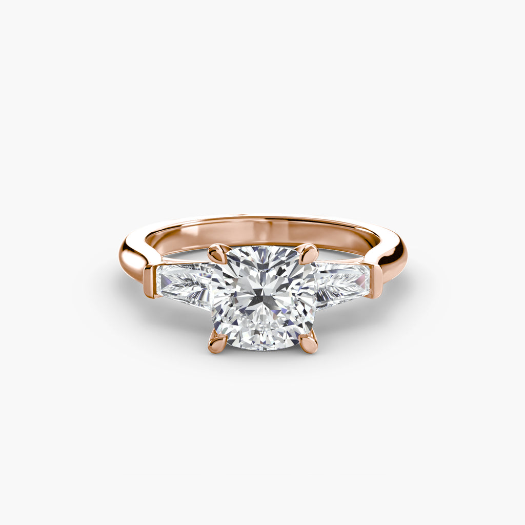 Der Drei Stein Ring (Baguette Seitensteine)