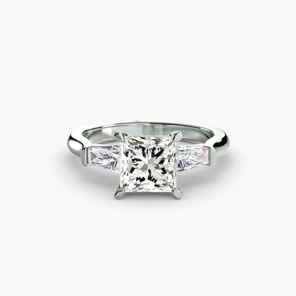 Der Drei Stein Ring (Baguette Seitensteine)