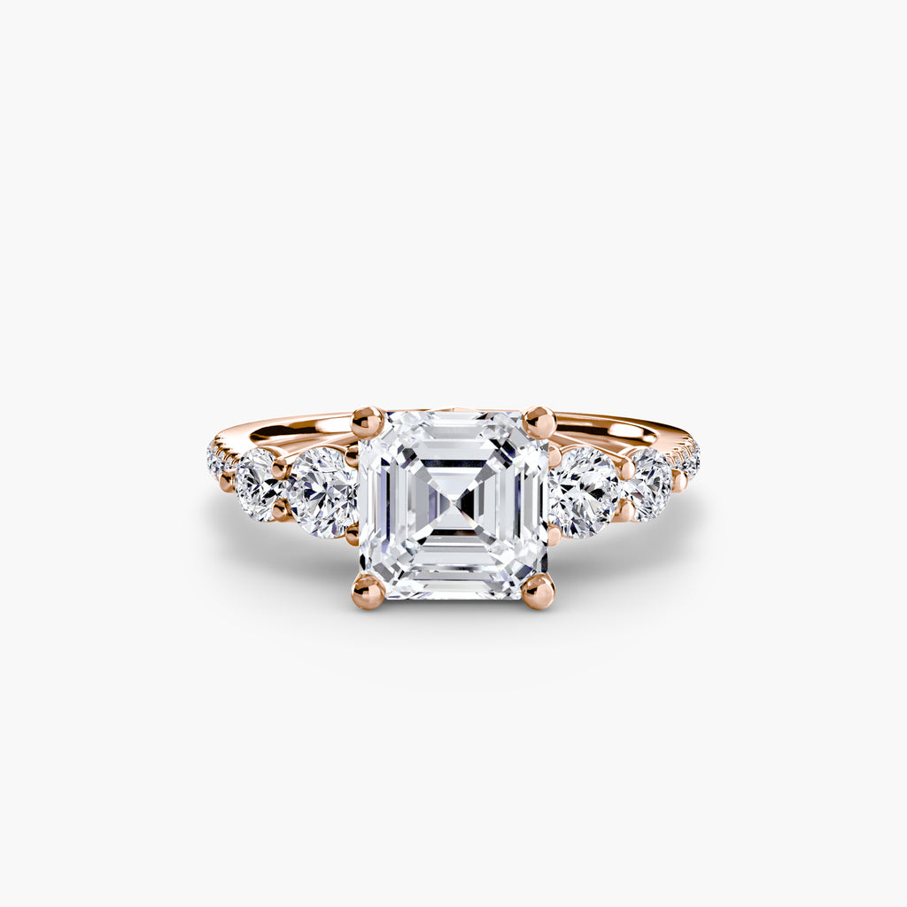Fünf Stein Ring mit Pavé Band