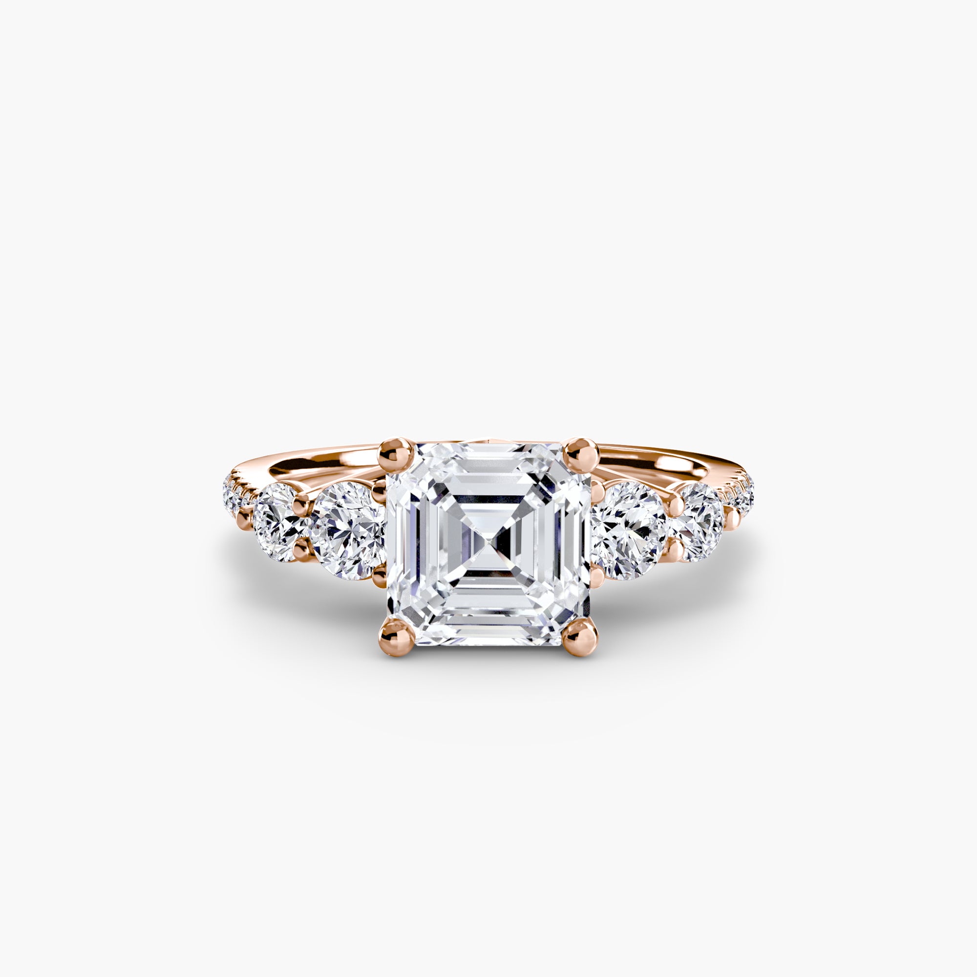 Fünf Stein Ring mit Pavé Band