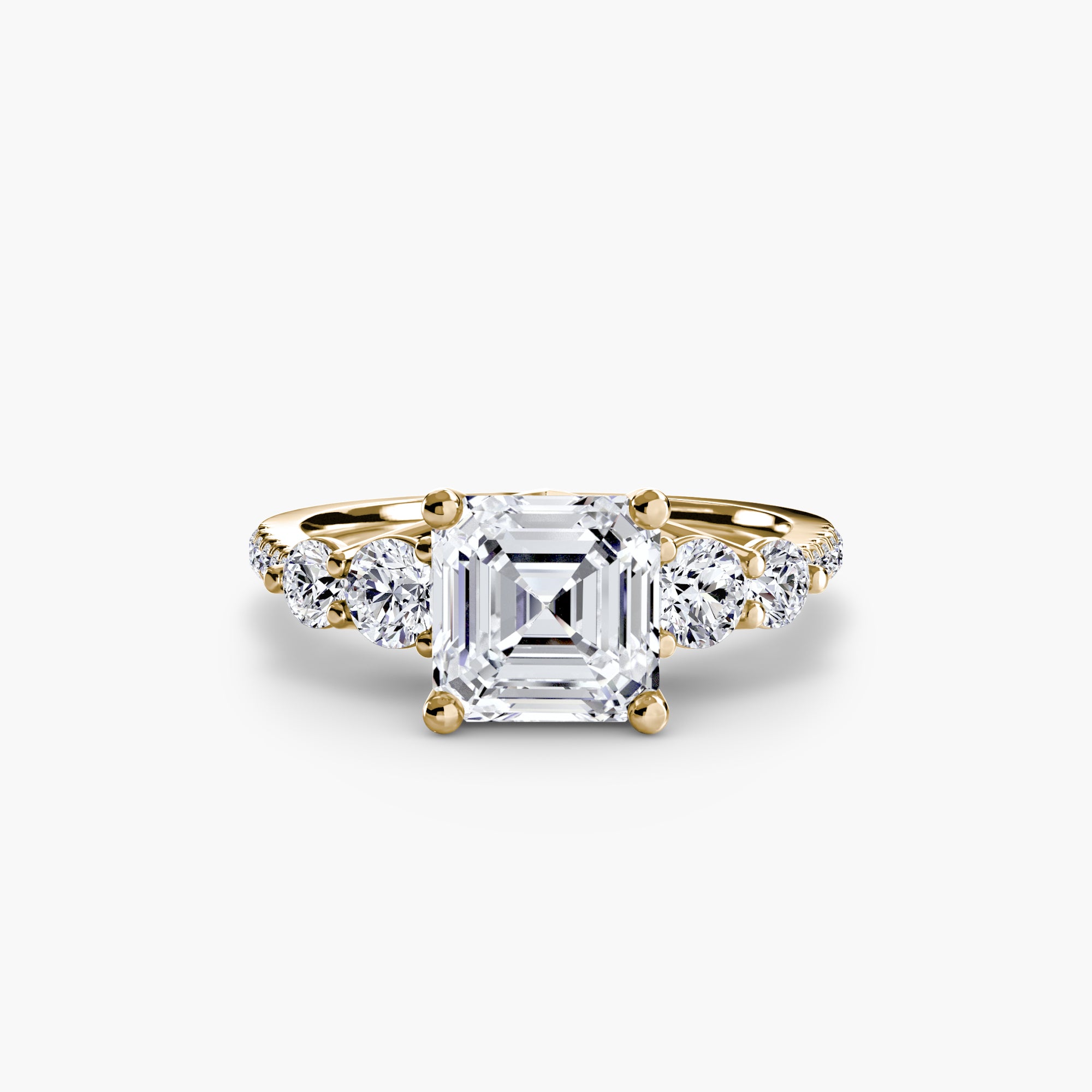 Fünf Stein Ring mit Pavé Band