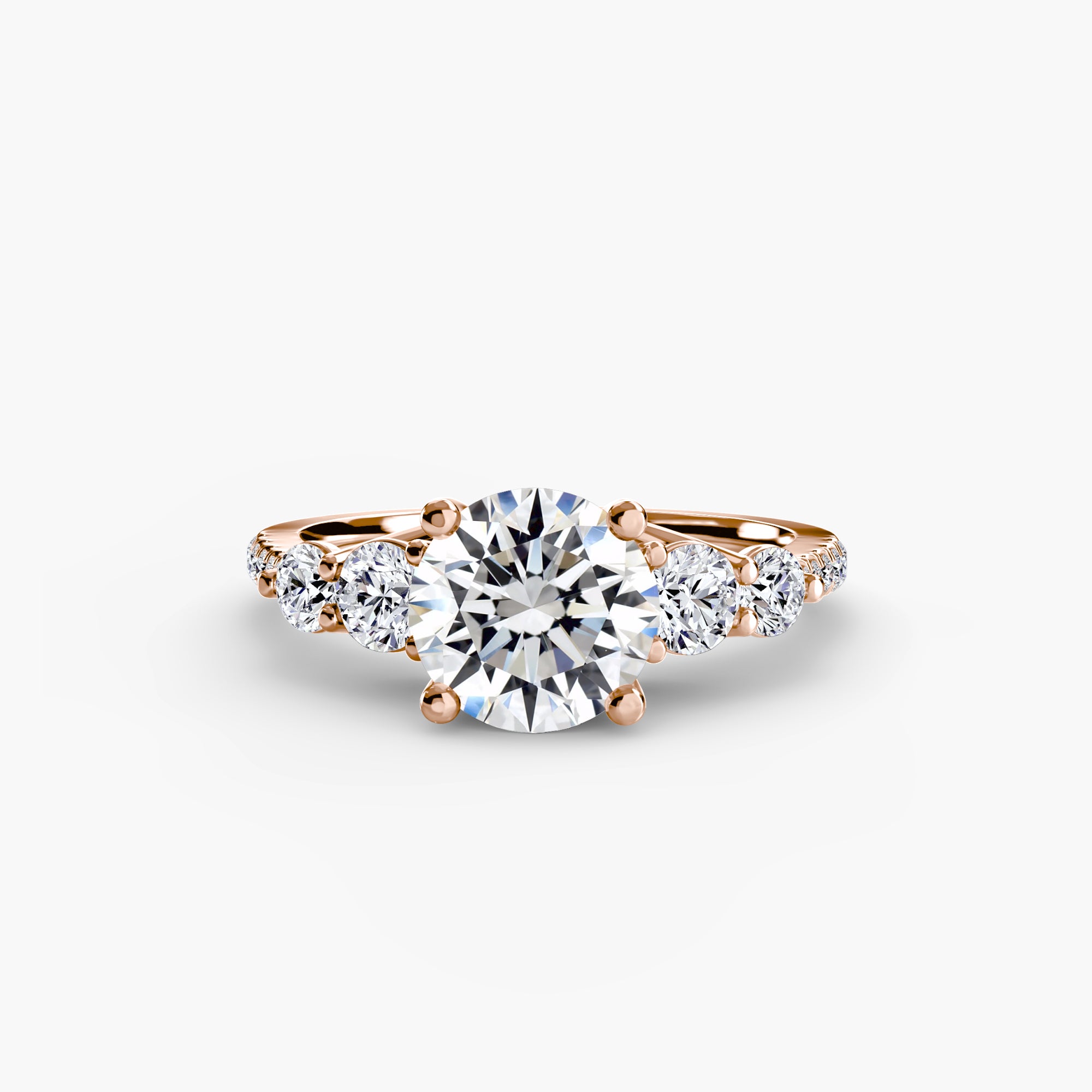 Fünf Stein Ring mit Pavé Band