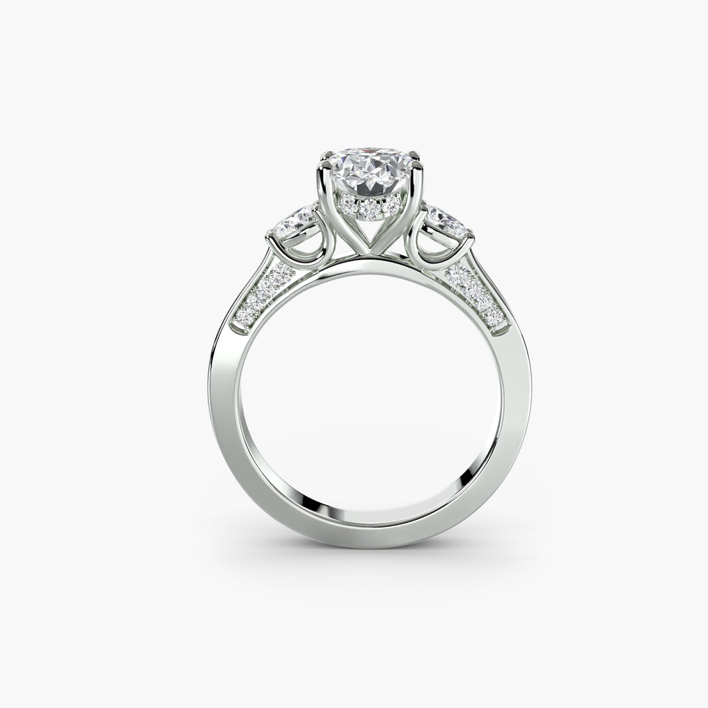 Der Drei Stein Ring mit Pavé Schultern